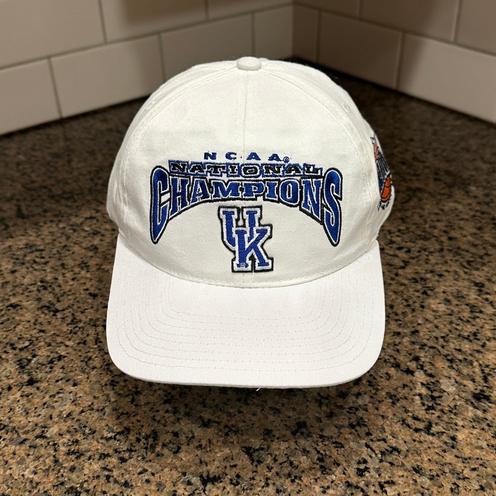 Vtg 1998 Kentucky Wildcats Starter Hat Snapback White‎ NCAA National Champions
